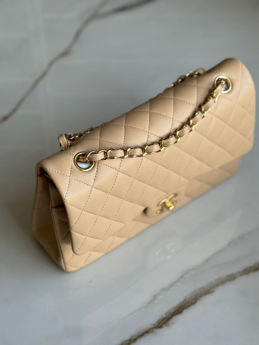 Sac Chanel Classic Medium Lined Flap Bag – Beige Clair